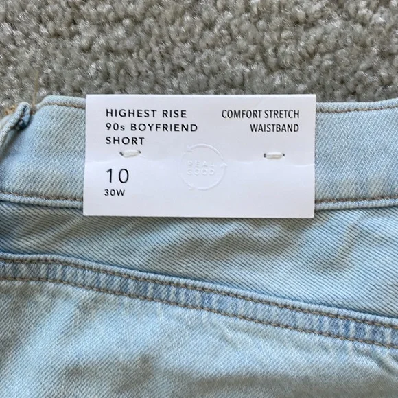 American Eagle Highest Rise 90s Boyfriend Short - Picture 6 of 10